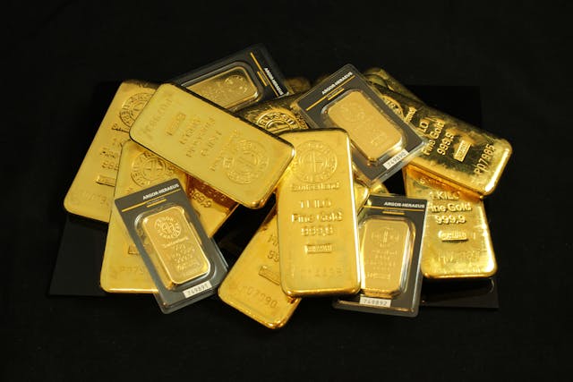 Gold bar symbolizing gold investment and diversification considerations for federal employees and TSP investors